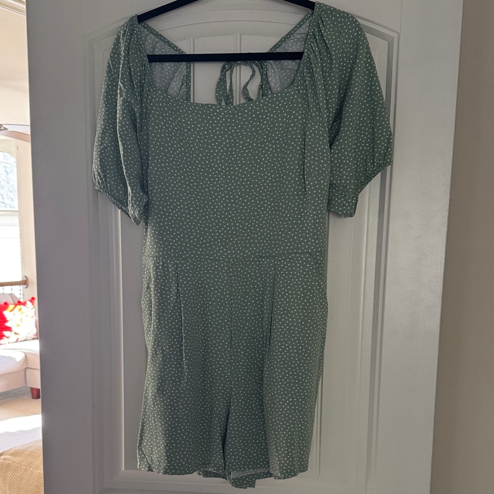 LOFT Green Polka Dot Women's Shorts Romper